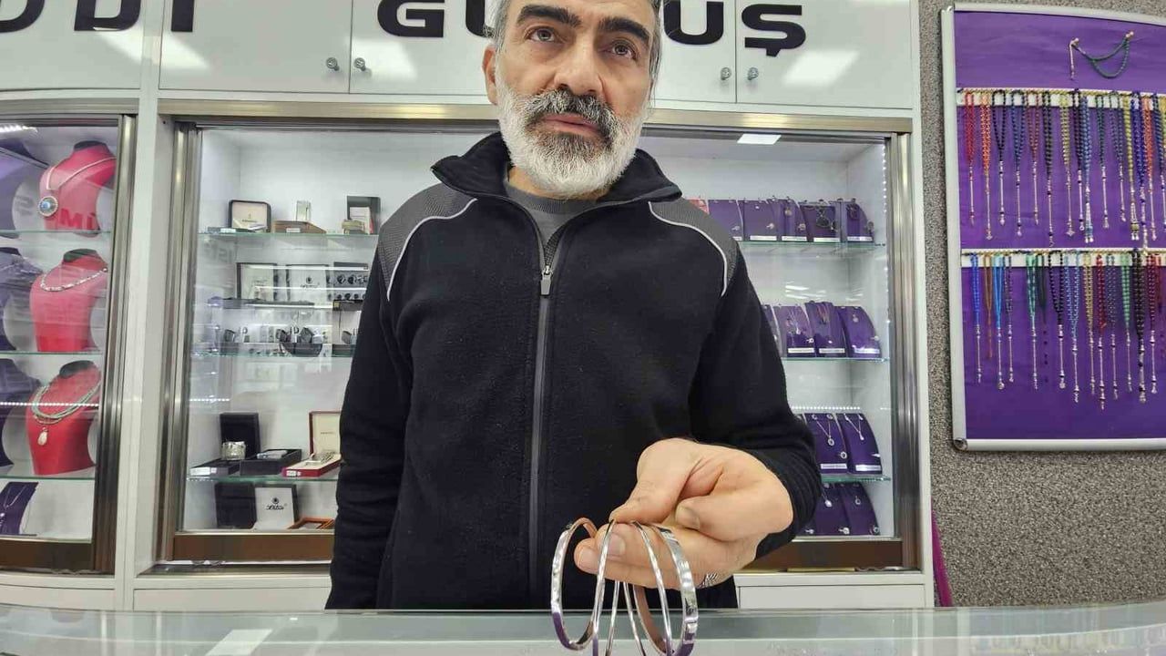 Gümüş bilezik talebi yükseliyor: Yatırım ve düğün tercihlerinde değişim