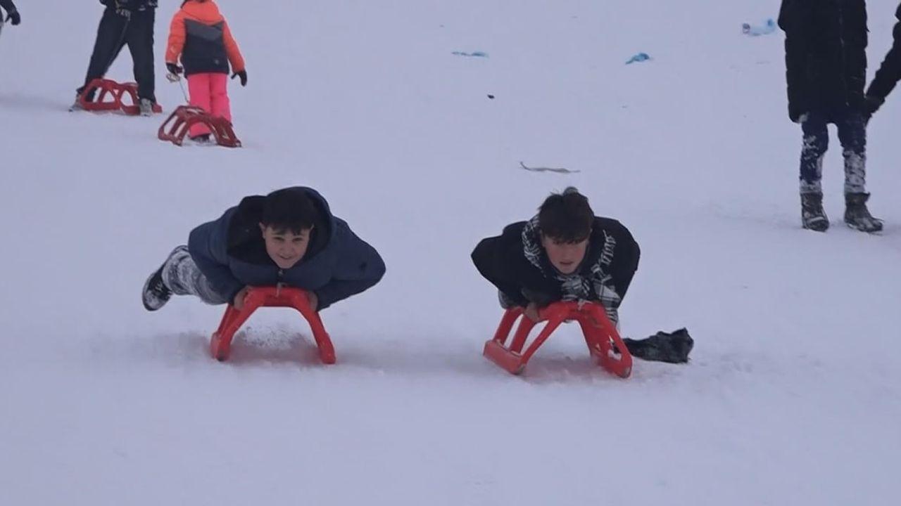 Güzeldağ Kayak Merkezi'ne Yarıyılda 15 Bin Ziyaretçi