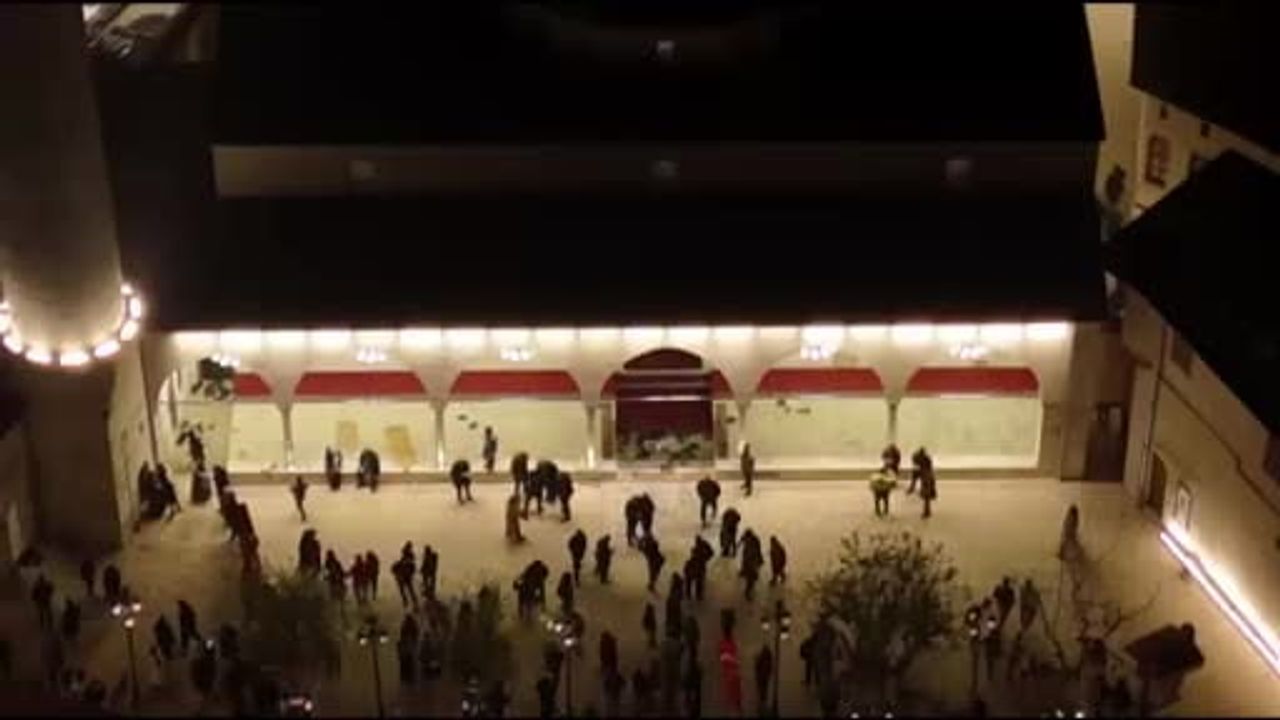 Habibi Neccar Camii'nde ilk Miraç Kandili: Dualar ve Kalabalık Avlu