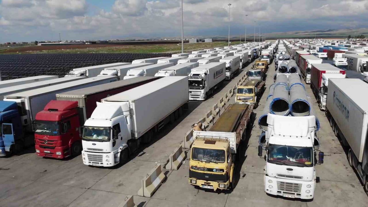 Habur Sınır Kapısı'nda 2025'te kaçakçılığa ağır darbe