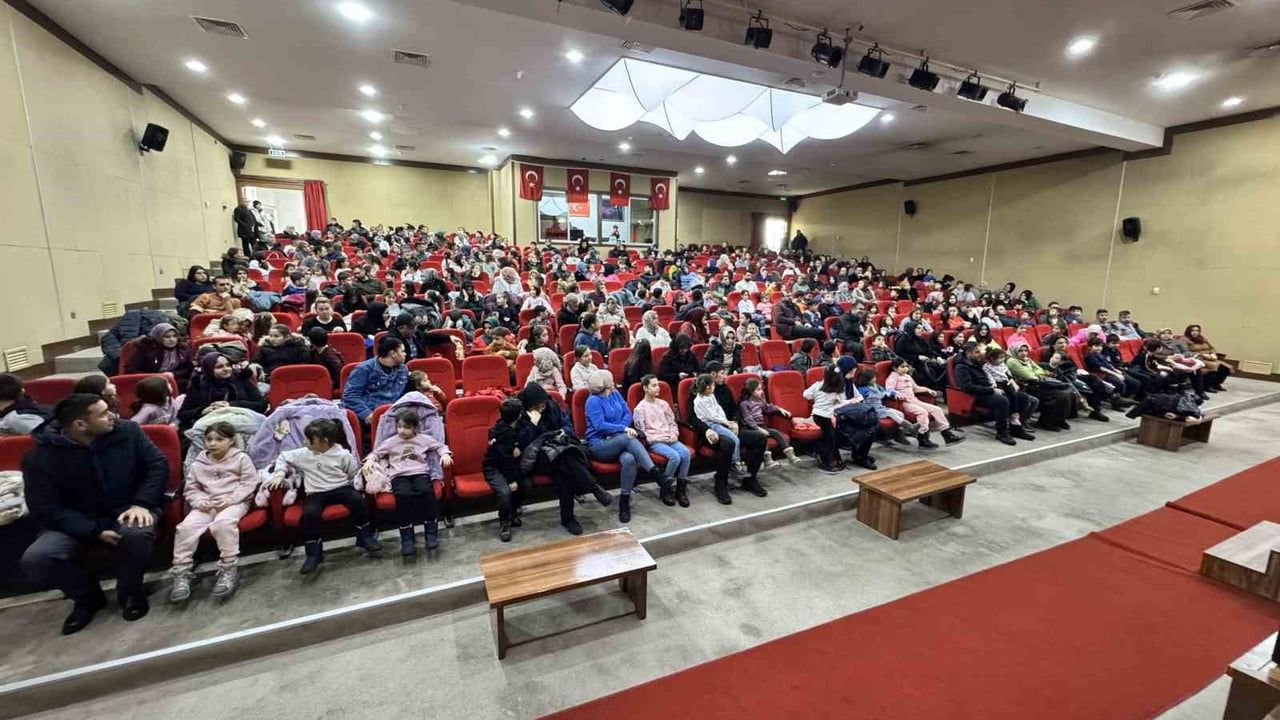 Hacılar’da yarıyıl tatilinde kültür merkezinde çocuk ve genç etkinlikleri