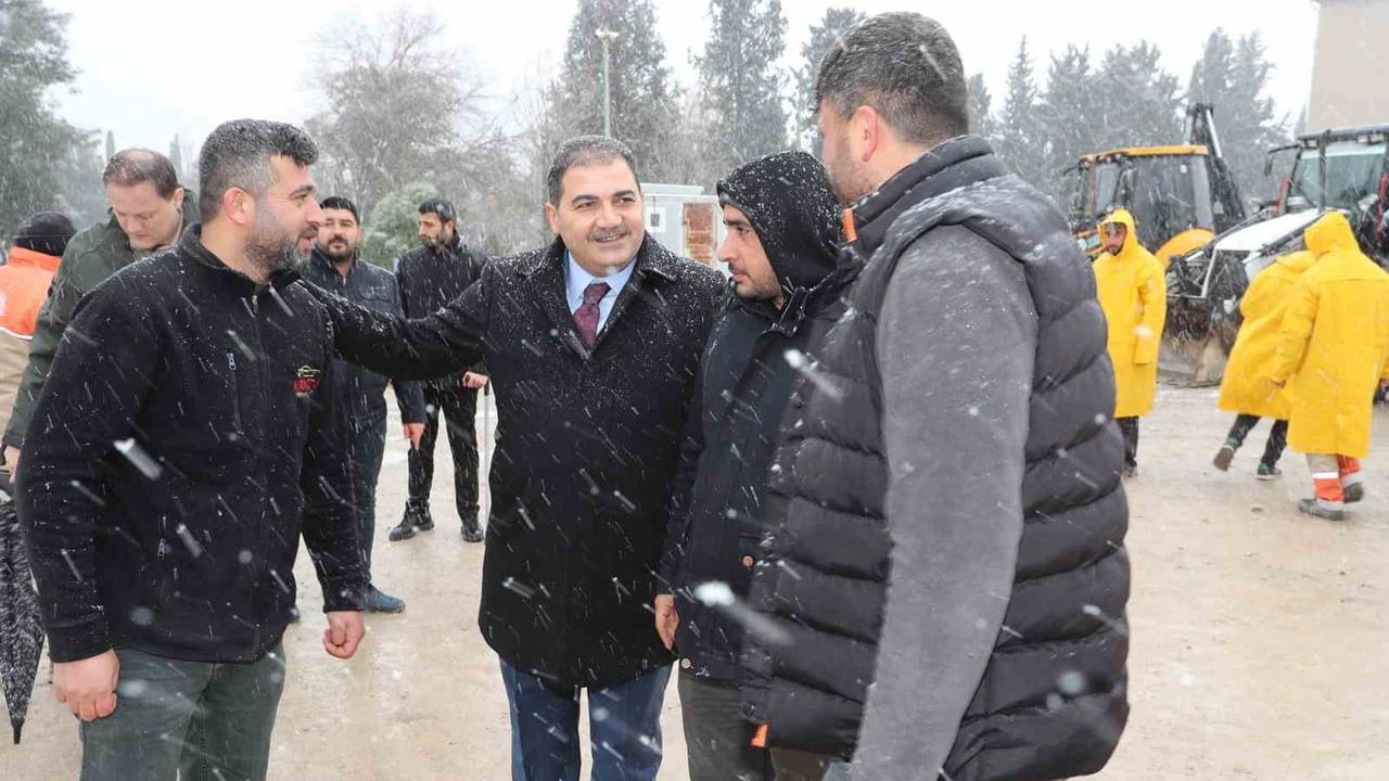 Haliliye Belediyesi kar yağışına karşı teyakkuzda
