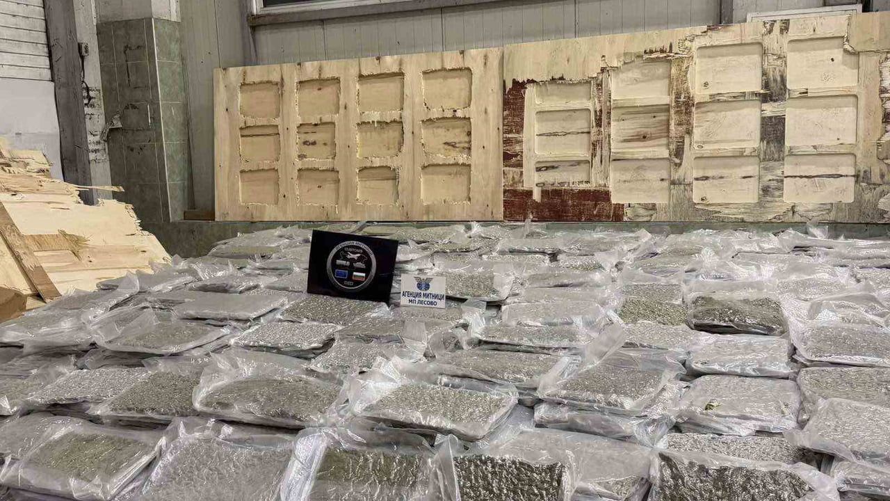 Hamzabeyli Sınır Kapısı'nda kontrplak arasına gizlenen 700 kilo esrar ele geçirildi