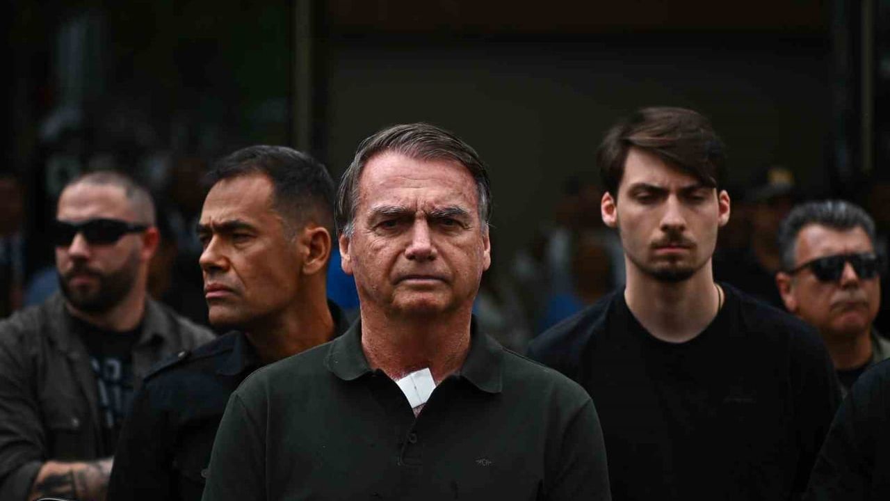 Hapisteki eski Başkan Bolsonaro hastaneye kaldırıldı