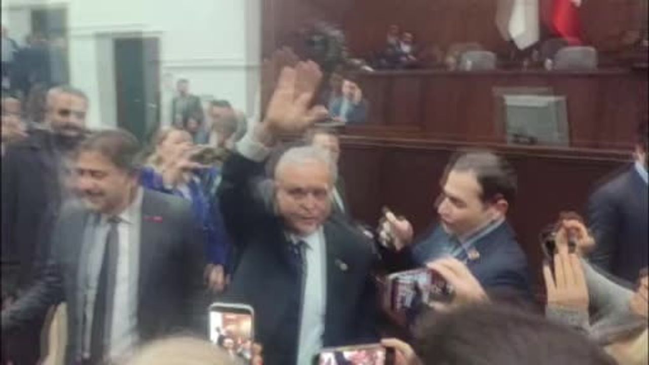 Hasan Ufuk Çakır: 'Namuslu CHP seçmenleri iftiracıların peşinde olmaz' — AK Parti'ye katılma kararı