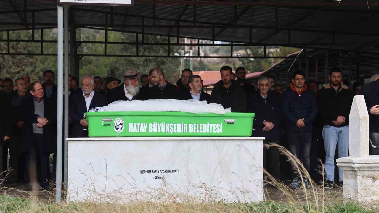 Hatay'da ablasının silahlı saldırısında yaralanan 17 yaşındaki Eylül hayatını kaybetti