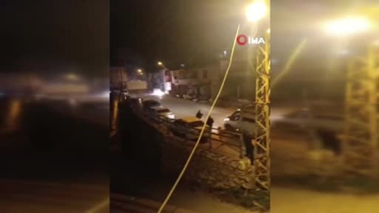 Hatay'da kablolar havai fişek gibi patladı: Mahalle tedirgin