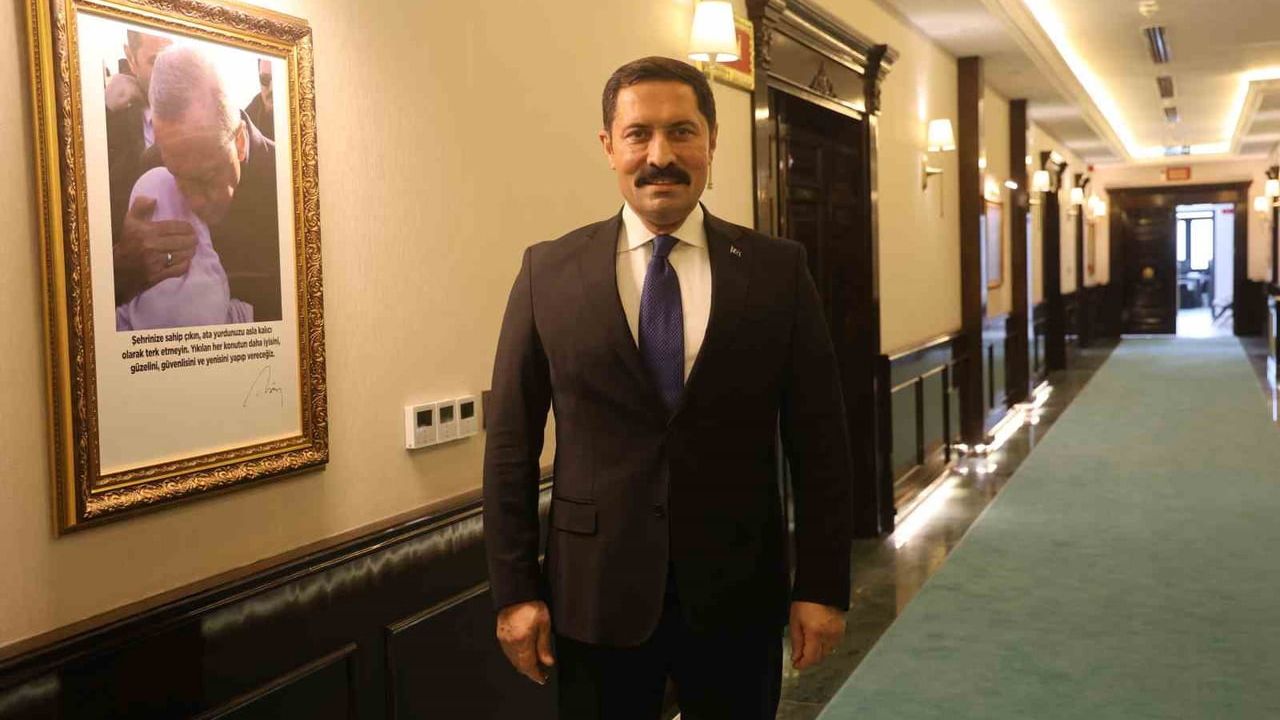 Hatay'da yeni valilik hizmet binası açıldı, kamu kampüsü hedefleniyor