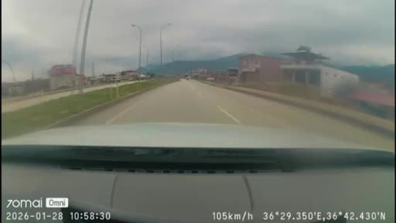 Hatay Hassa'da BMW'nin patlayan airbagı sürücünün elini yaktı