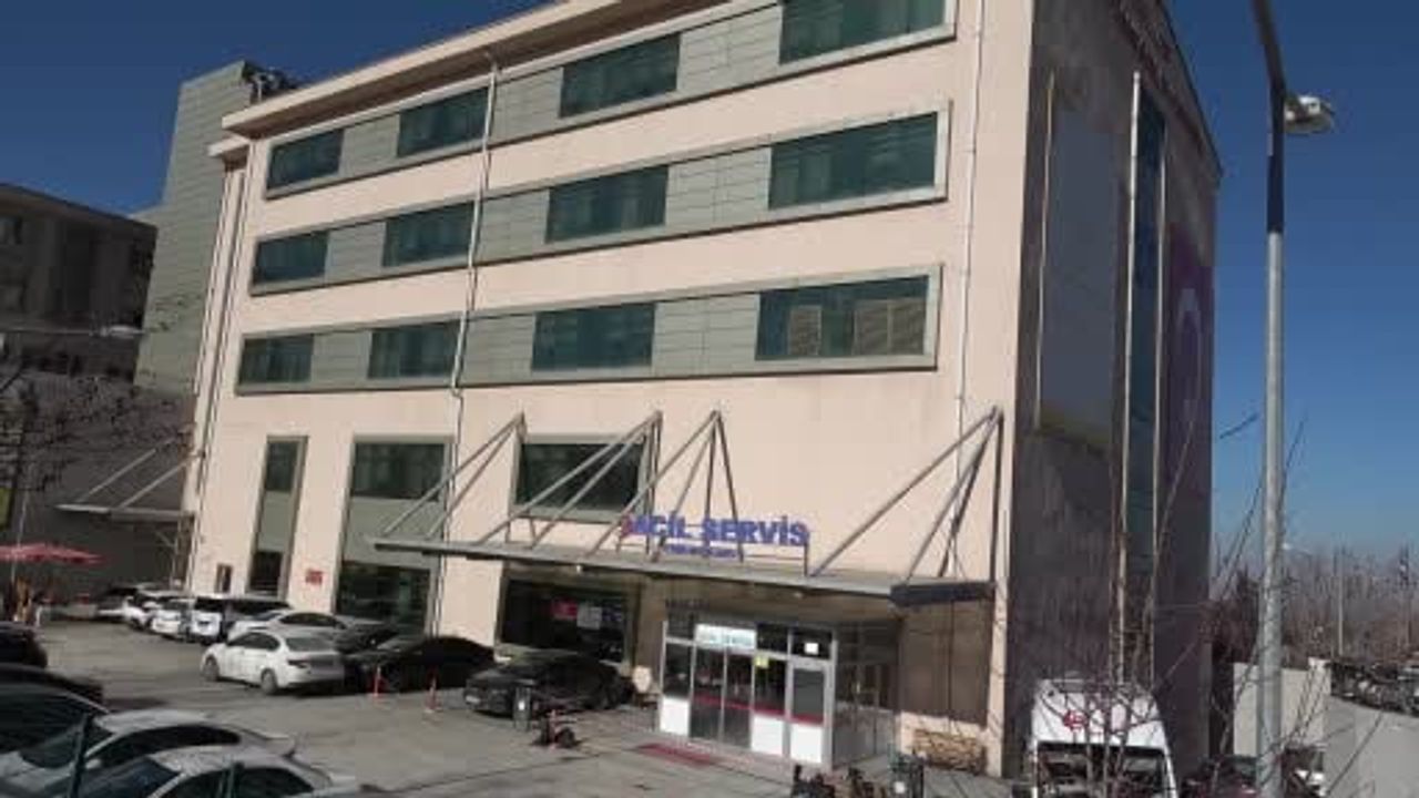 Hemşire Anneler, Doktor Çocuklarıyla Aynı Hastanede Görev Yapıyor