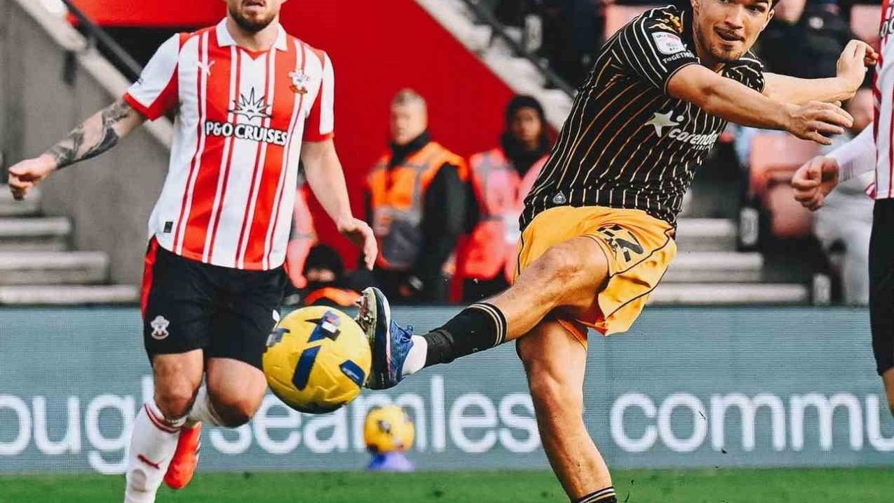 Hull City, Southampton deplasmanından 2-1 galibiyetle döndü