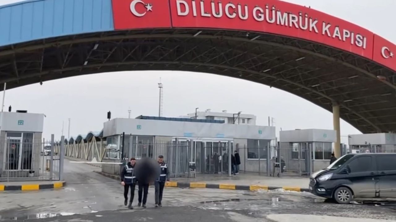 Iğdır’da göçmen kaçakçılığı hükümlüsü Dilucu Sınır Kapısı’nda yakalandı
