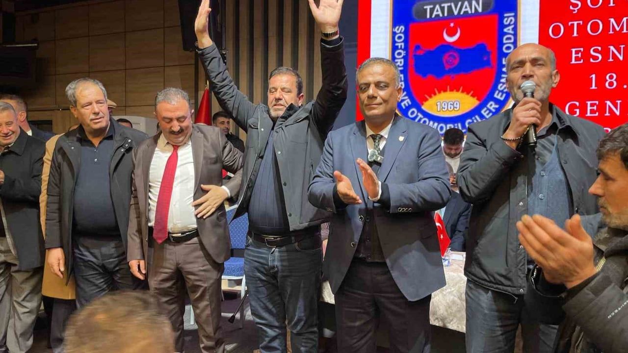 İkram Baran Tatvan Şoförler ve Otomobilciler Esnaf Odası Başkanlığına Yeniden Seçildi