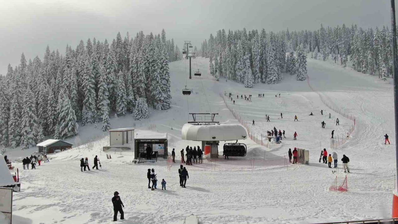 Ilgaz Dağı Yurduntepe'de Yarıyıl Tatili Yoğunluğu