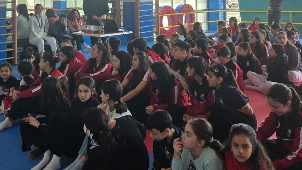 İlkadım’dan sporculara kapsamlı eğitim desteği