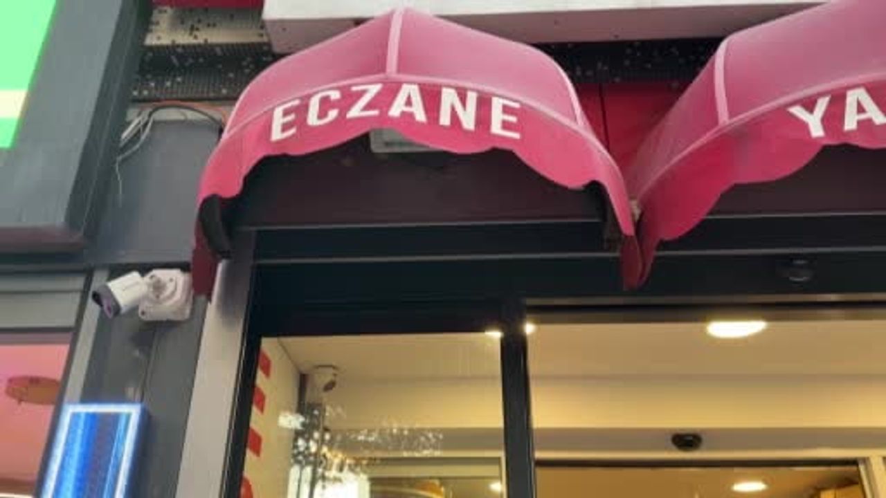 İstanbul'da nöbetçi eczanelerde salgın kaynaklı yoğunluk