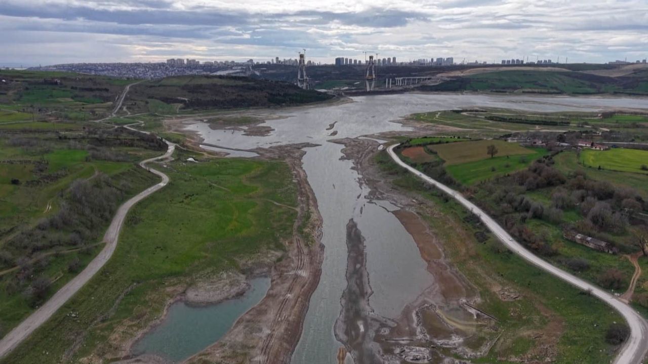 İstanbul’da su kaynakları alarm veriyor: Sazlıdere Barajı kuruyor