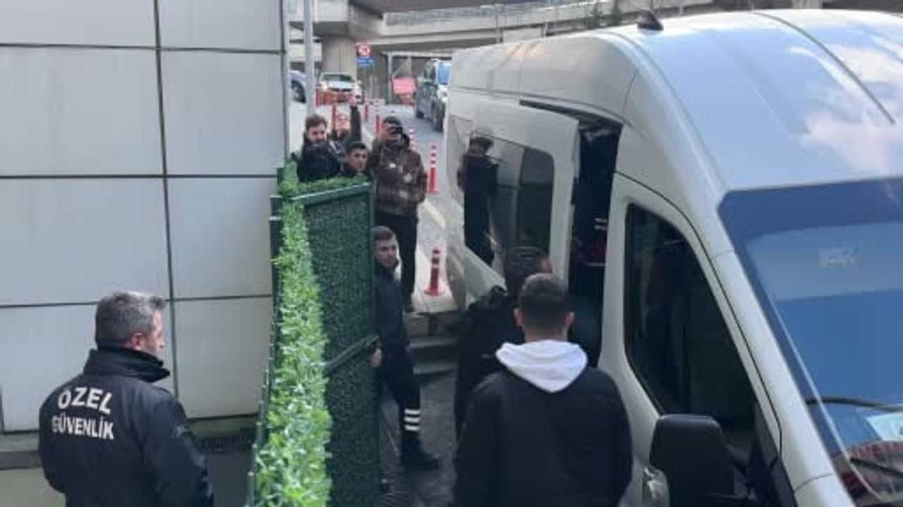 İstanbul'da ünlü isimlerin de aralarında olduğu soruşturmada sağlık kontrolü