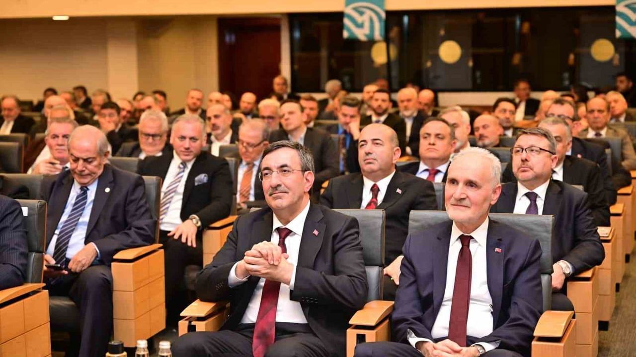 İTO Başkanı Avdagiç, iş dünyasının 2026 beklentilerini Cumhurbaşkanı Yardımcısı Yılmaz’a iletti