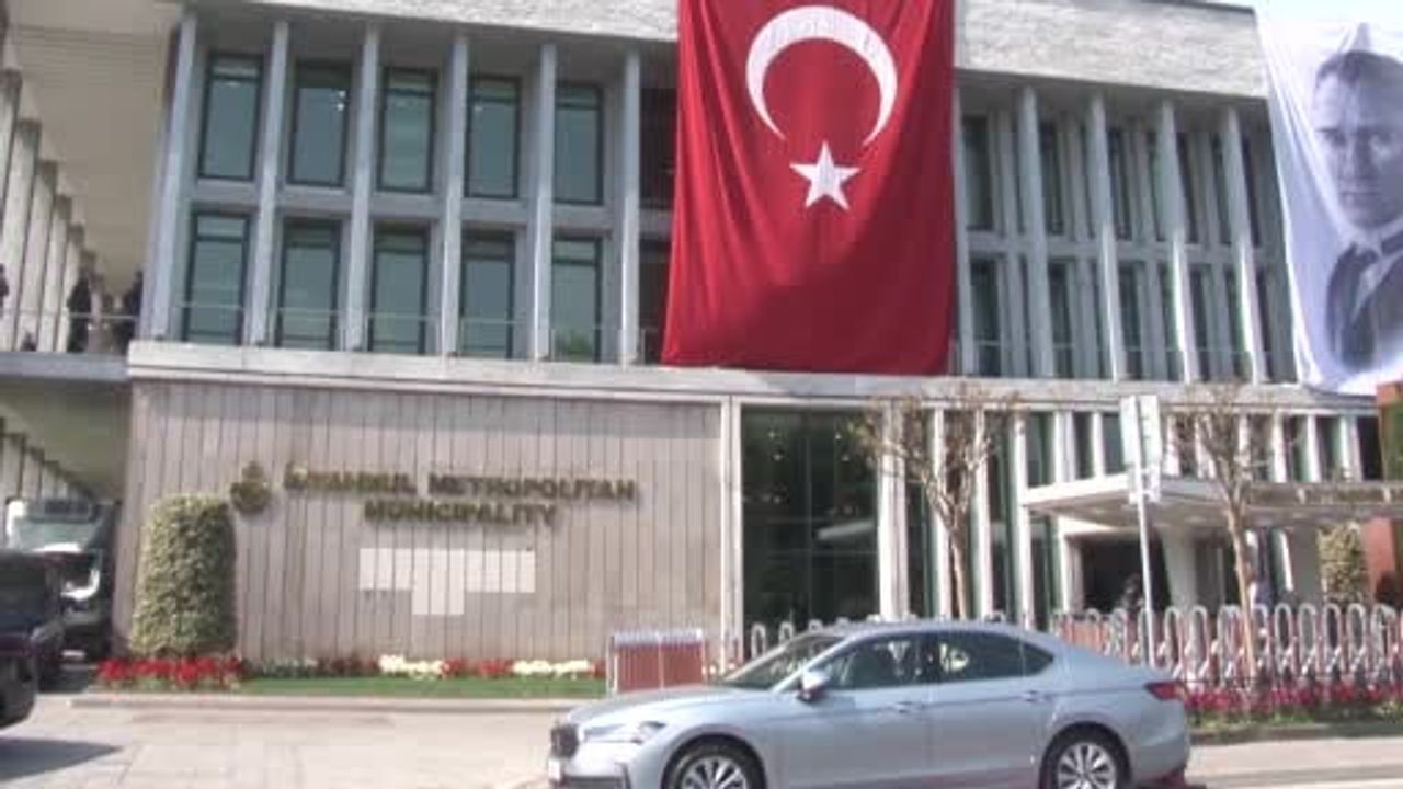 İzmir Büyükşehir Belediyesi 2025’te SGK’ye en çok borçlu belediye oldu