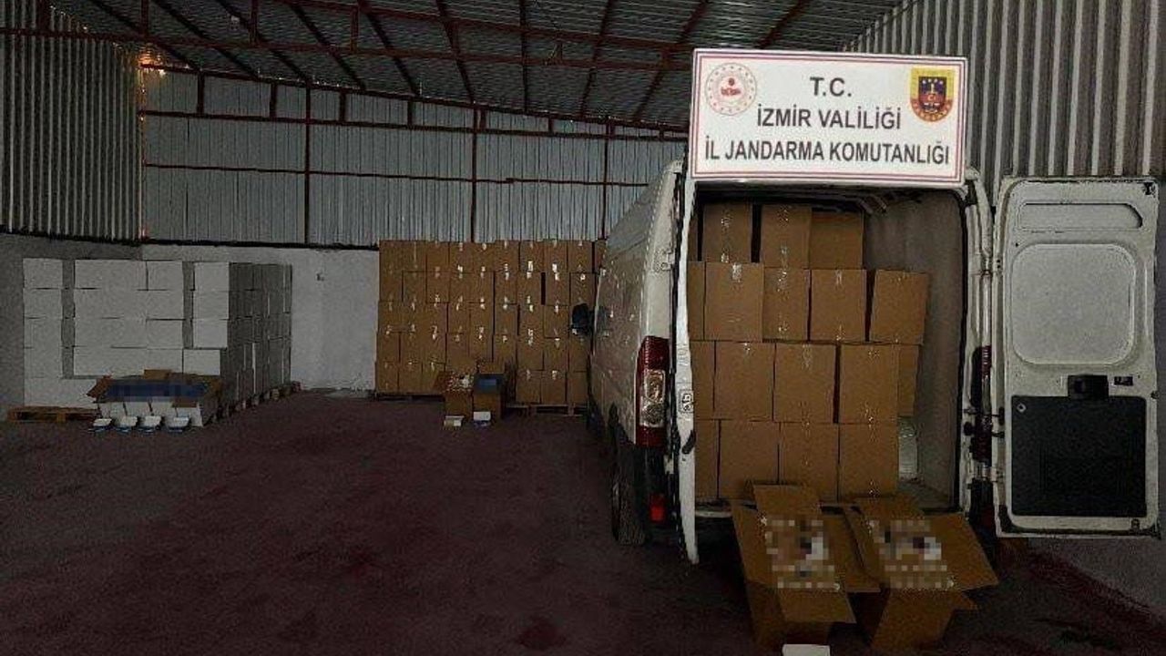 İzmir'de 12 milyon 720 bin bandrolsüz makaron ele geçirildi