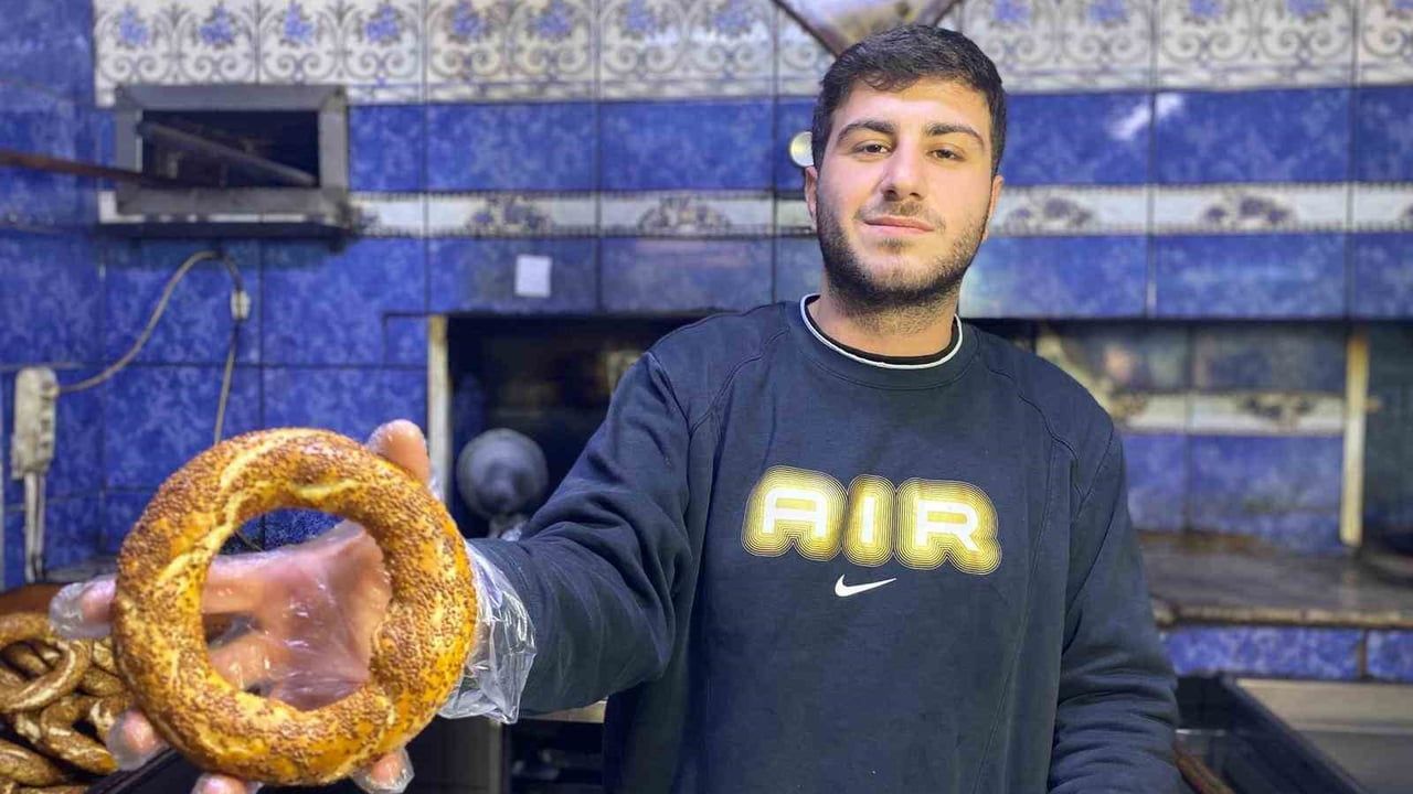 İzmir gevreği tezgâhlarda: 100 gram 20 TL'ye çıktı