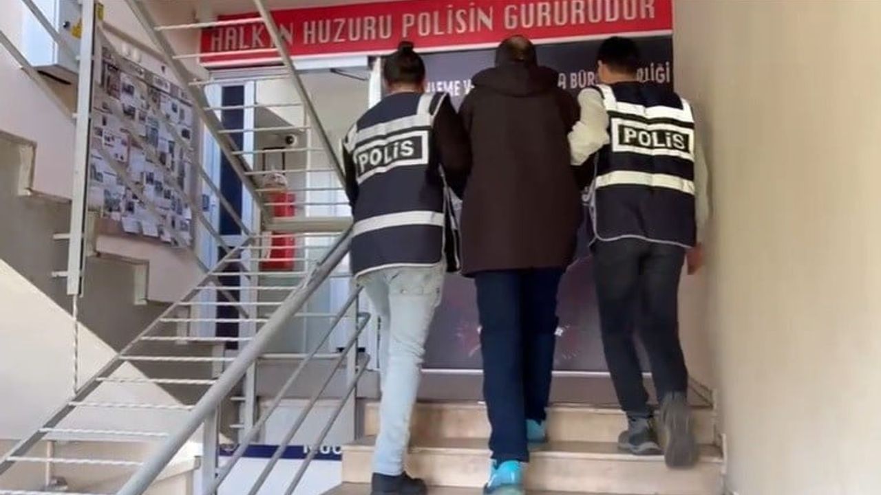 İzmir Karabağlar’da "kasten öldürme" suçundan 18 yıl 9 ay kesinleşmiş cezası olan firari yakalandı