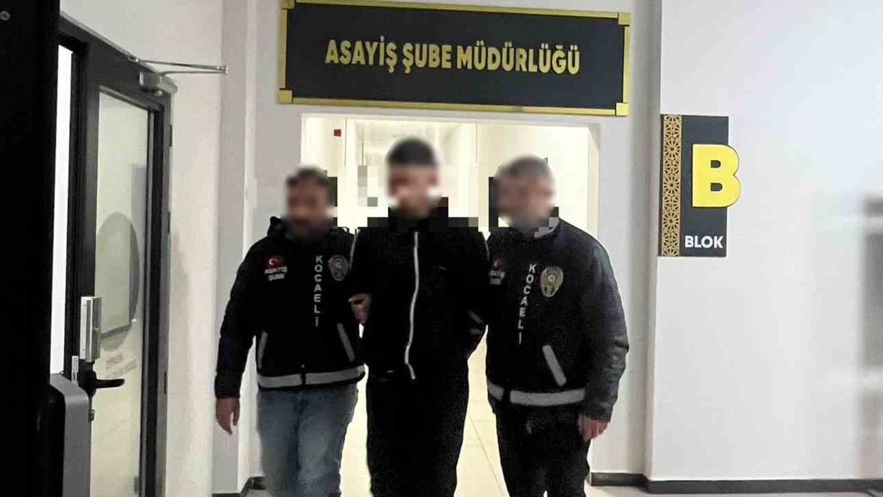 İzmit'te AVM otoparkında bıçaklanan Ferhat Ozan Yıldırım defnedildi