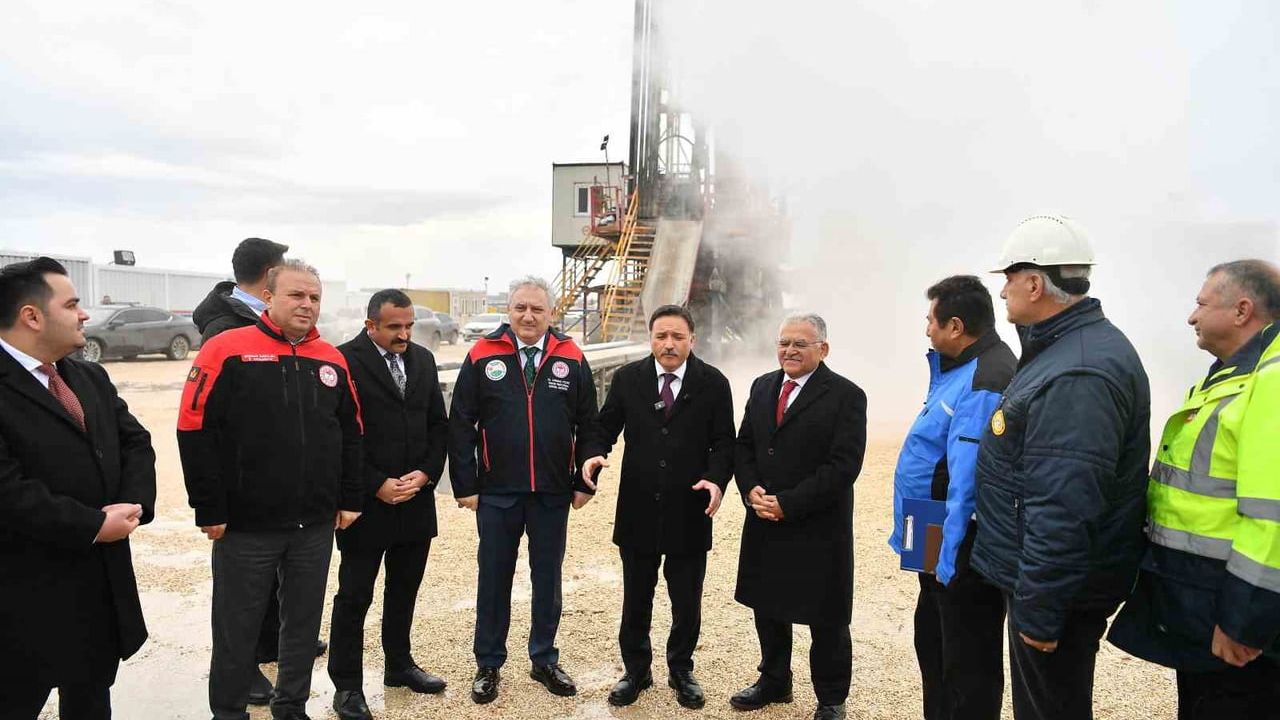 Jeotermal Sera OTB Projesi 6. kuyuda sıcak suya ulaştı