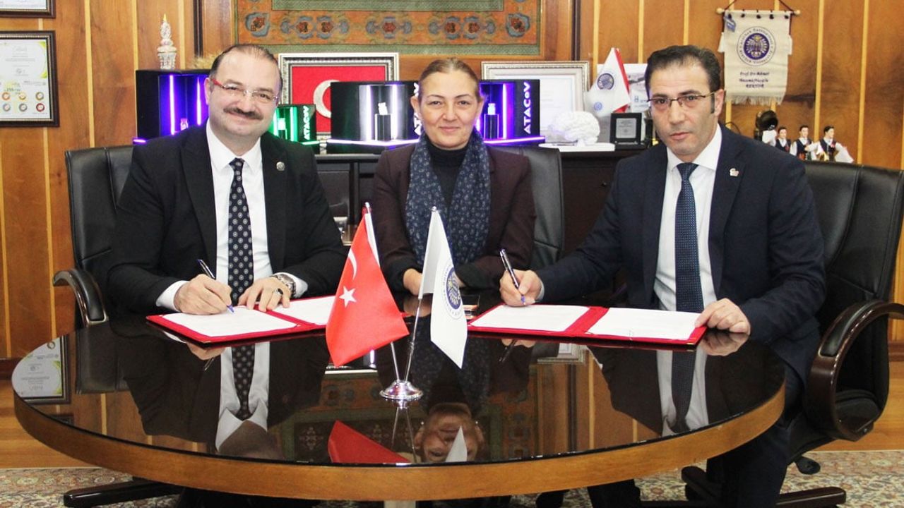 Kadın İstihdamı ve Kültürel Mirası Güçlendiren Halı Projesi