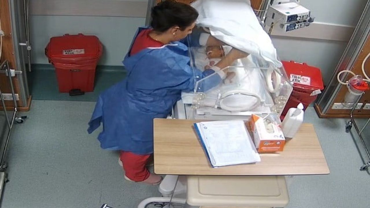 Kahramanmaraş’ta 5 günlük Deniz’e hemşire şiddeti: Güvenlik kamerası görüntüleri ortaya çıktı