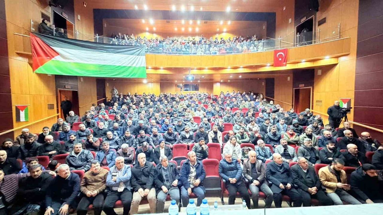 Kahta'da 'Gazze Bilinci ve Ümmet Sorumluluğu' Konferansı