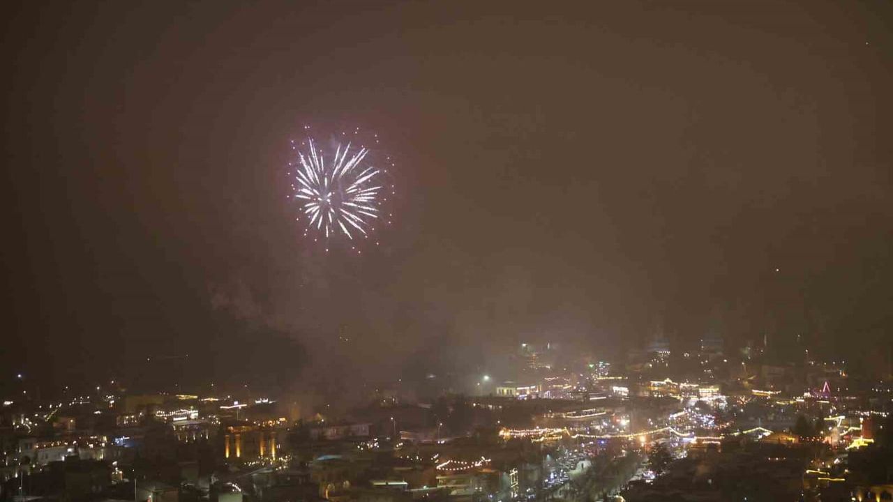 Kapadokya'da yılbaşı coşkusu: Bölge doldu taştı