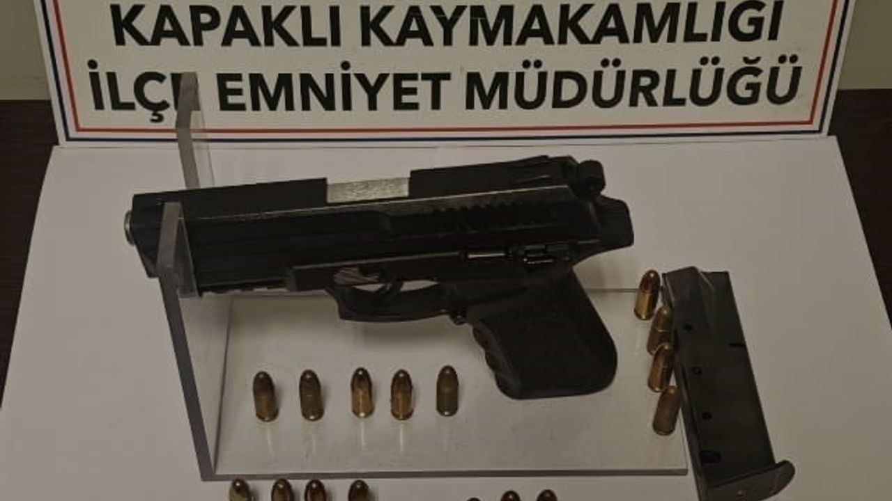 Kapaklı'da 2 ruhsatsız tabanca ele geçirildi