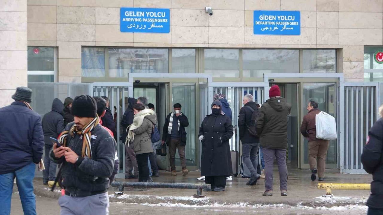 Kapıköy'den Türkiye'ye Gelen İranlı Turistler: Ölü Sayısı İddiaları