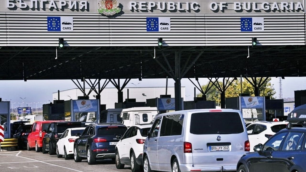 Kapitan Andreevo'da Türk plakalı otobüste 150 bin euro değerinde altın ele geçirildi