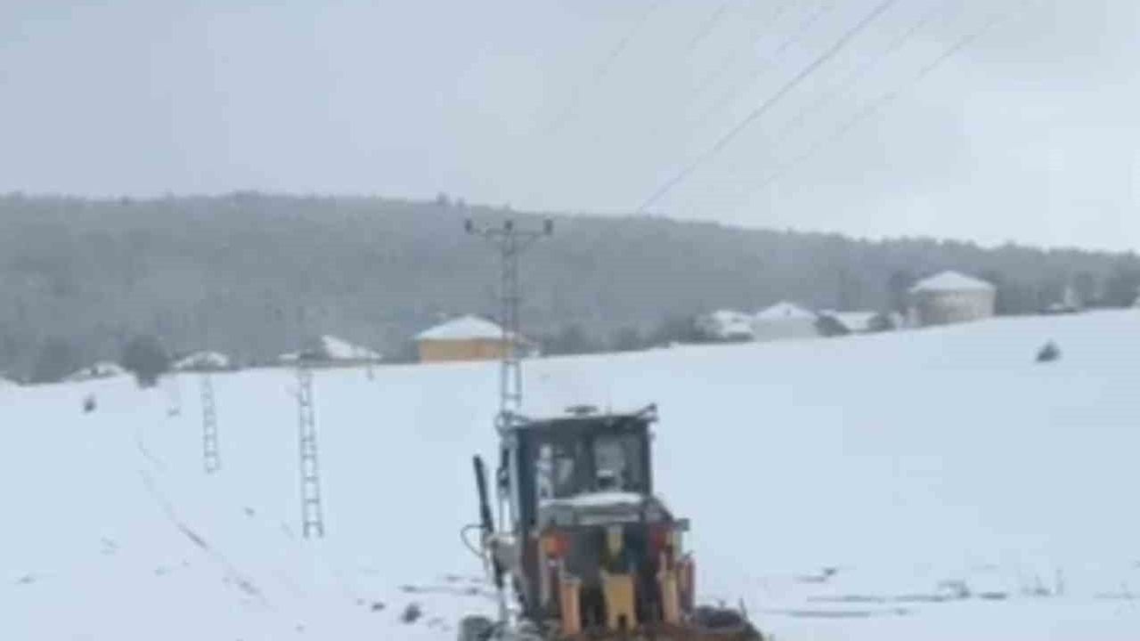 Karabük’te 109 köy yolu kar nedeniyle ulaşıma kapandı