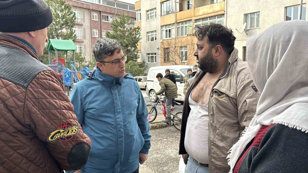 Karabük'te 5 katlı apartmanda yangın: 8 kişi kurtarıldı