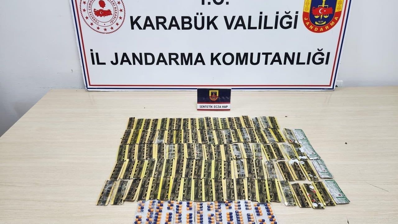 Karabük’te Uyuşturucu Operasyonu: 1.276 Sentetik Ecza Ele Geçirildi