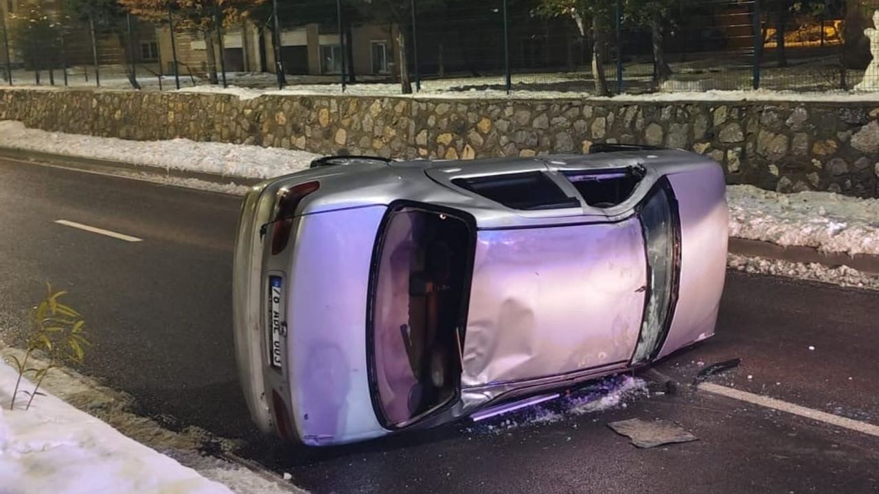 Karabük'te Yenice Caddesi'nde otomobil devrildi: 1 yaralı