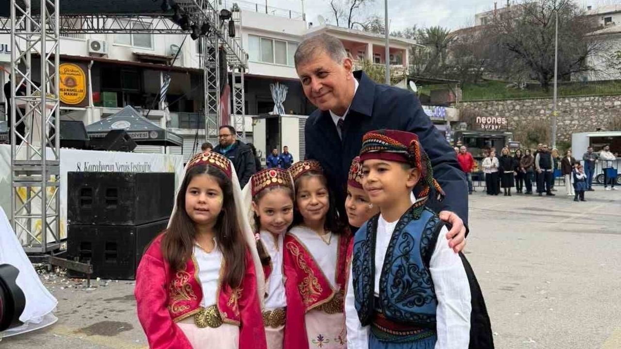 Karaburun'da 8’inci Nergis Festivali başladı