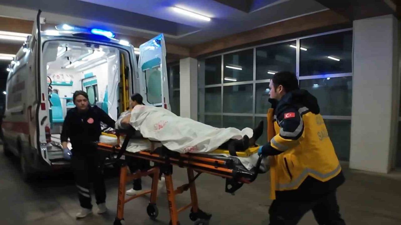 Karaman'da ikinci kattan düşen kişi hastaneye kaldırıldı
