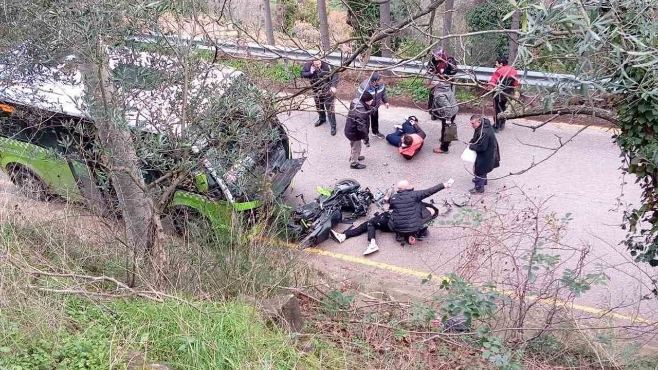 Karamürsel'de minibüs ile motosiklet çarpıştı: 20 yaşındaki Batuhan Aysan yaşamını yitirdi