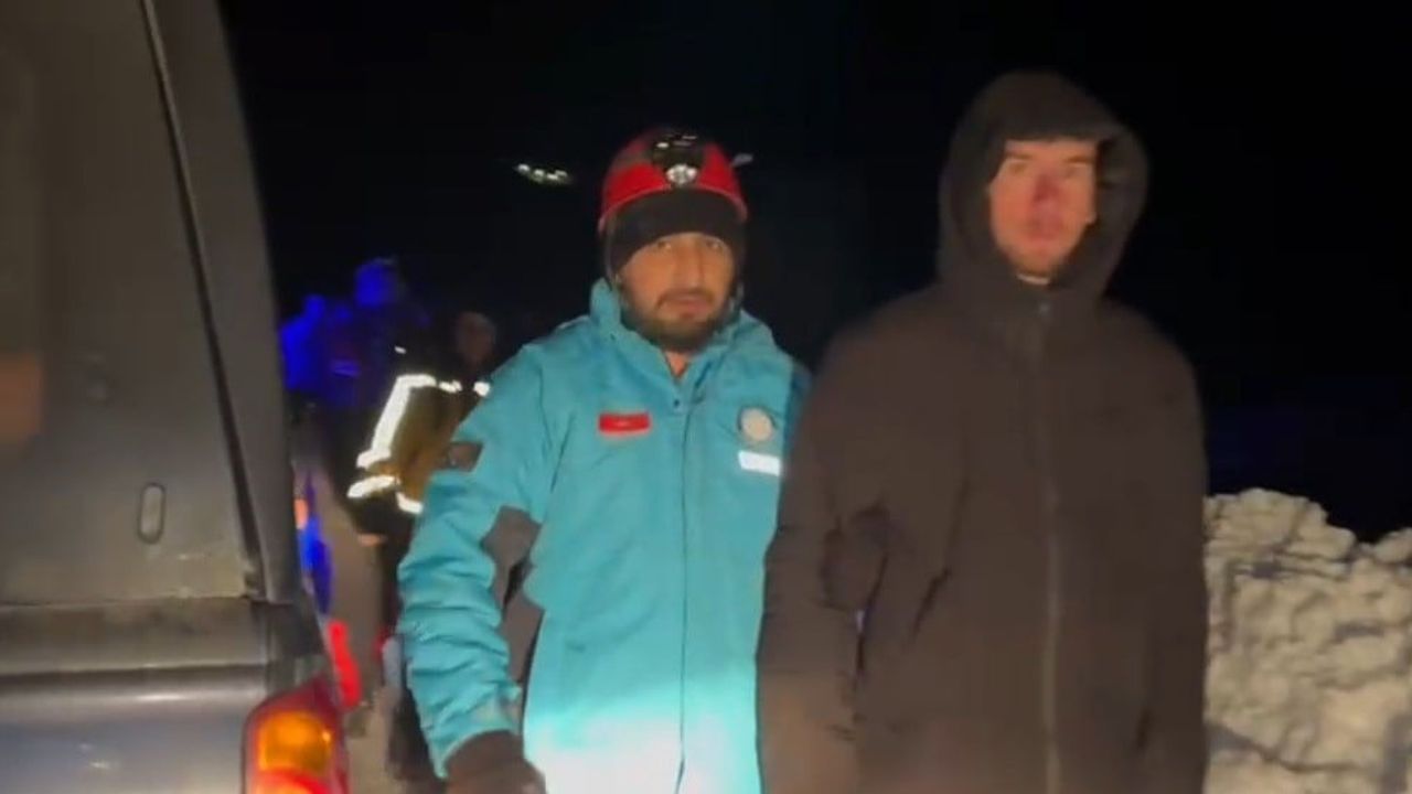 Karlı Yollarda Koordineli Müdahale: 22 Yaşındaki Hasta Hastaneye Ulaştırıldı