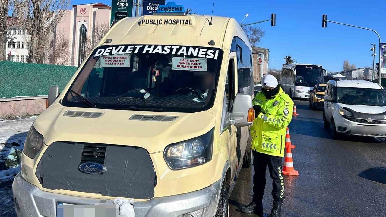 Kars'ta toplu taşımada denetimler yoğunlaştırıldı