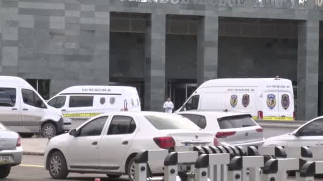 Kartal Bölge Adliye Mahkemesi'nde silahlı saldırı: Savcı M.Ç.K. hakime A.K.'yı yaraladı