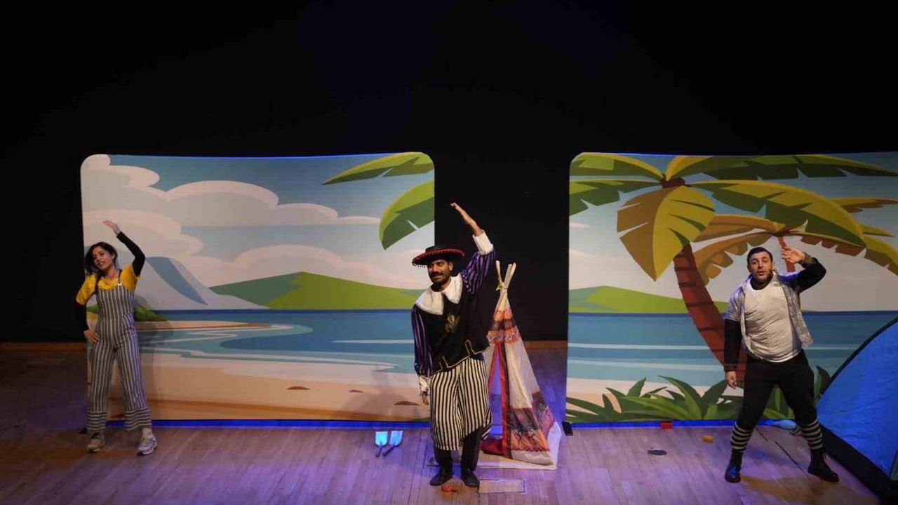 Kartal'da Yarıyıl Şenliği başladı: Çocuklara sanat ve eğlence