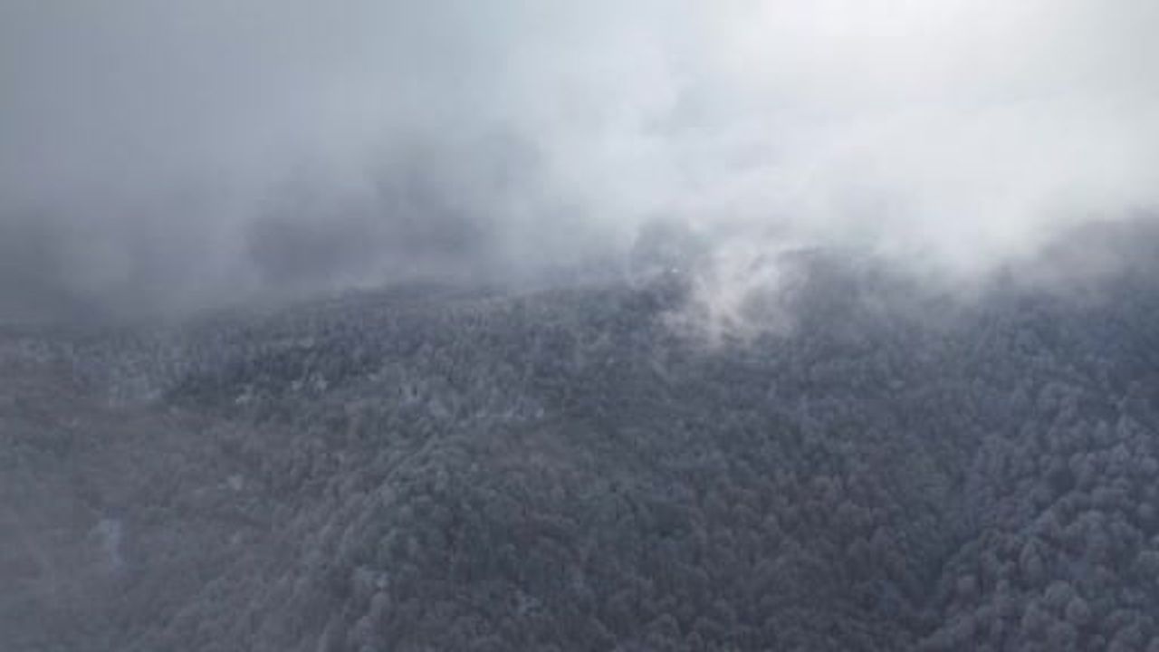 Kartepe’de Beyaz, Mavi ve Yeşilin Bir Araya Geldiği Eşsiz Manzara