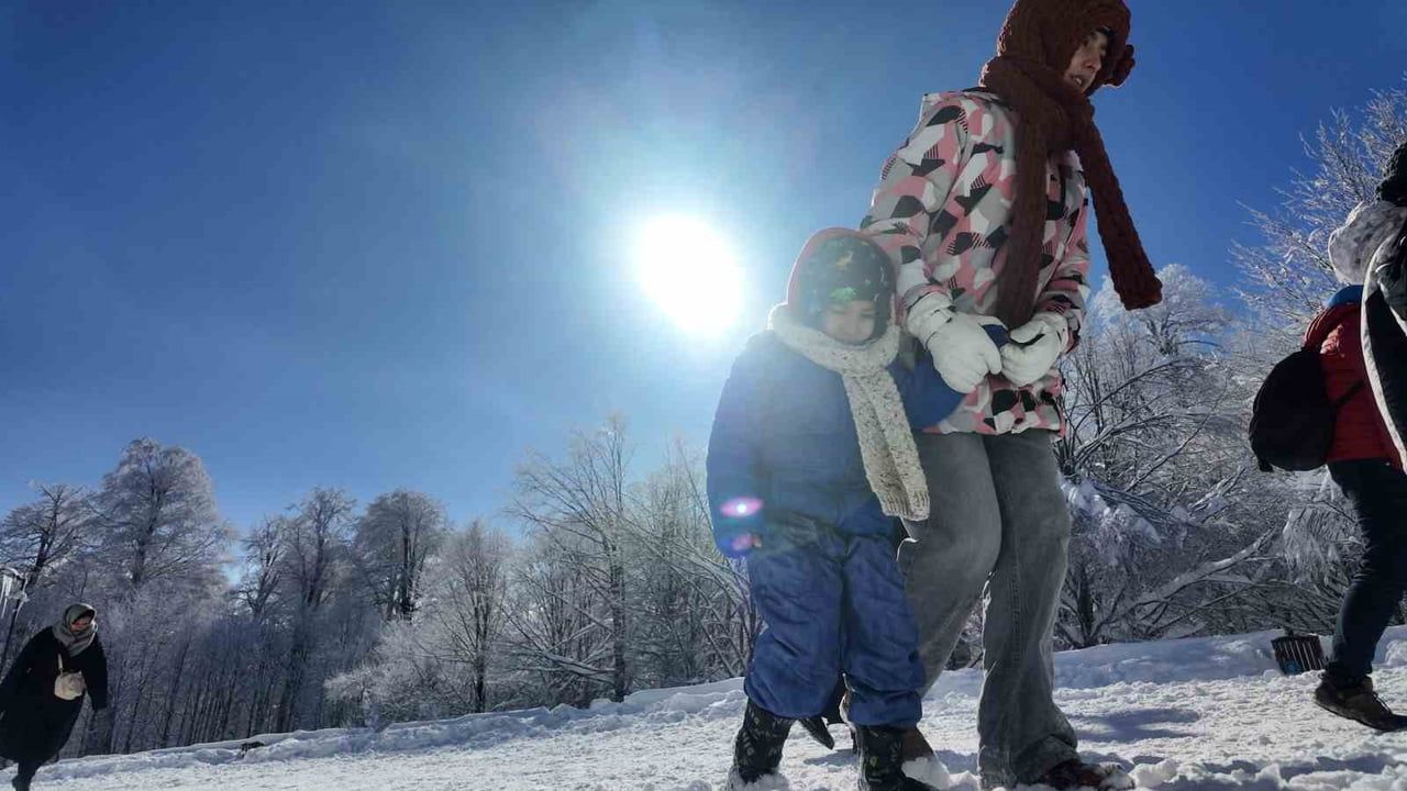 Kartepe'de Kar ve Güneş Bir Arada