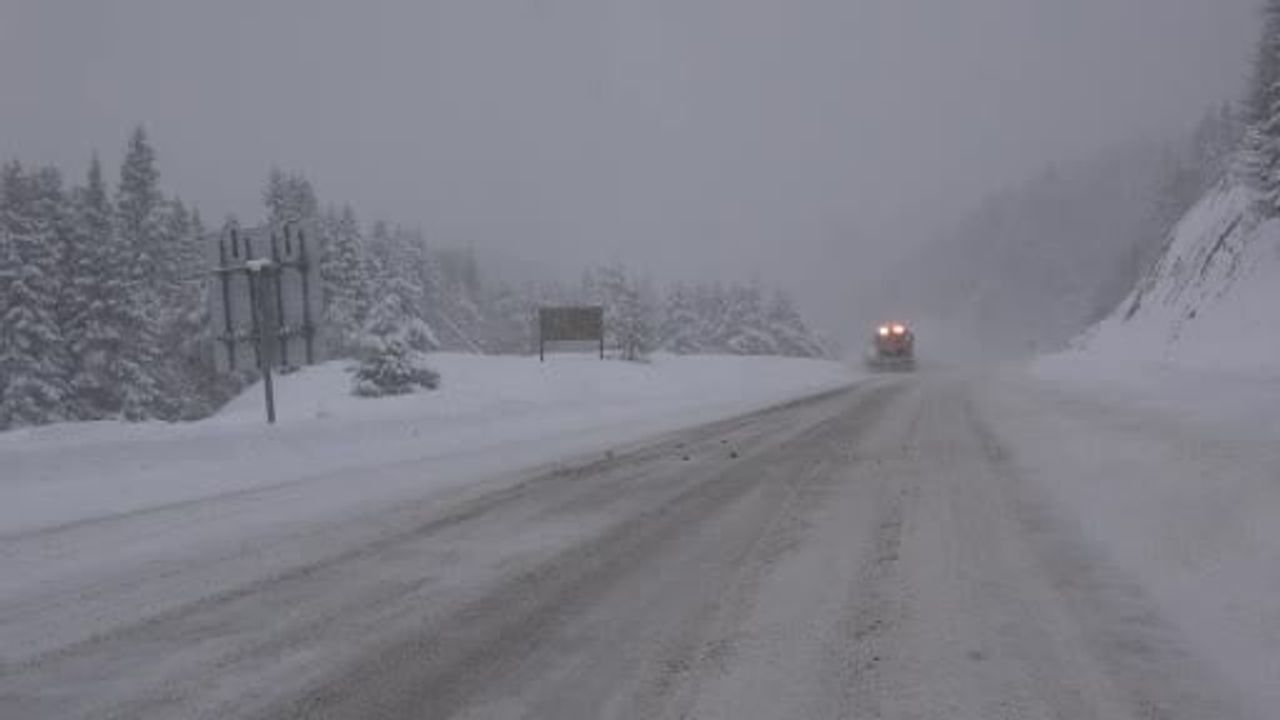 Kastamonu'da 167 köy yolu kar nedeniyle ulaşıma kapandı